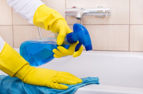 Deep cleaning tasks in a Knightsbridge kitchen and living area