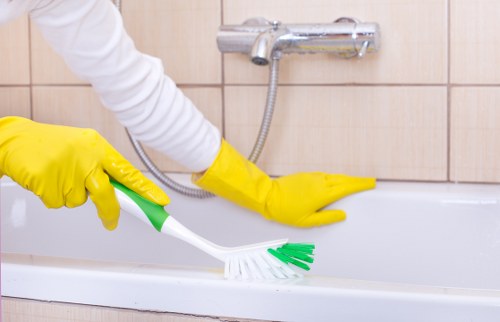 Local oven cleaning for a premium Knightsbridge apartment kitchen