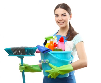 Professional deep cleaning service in Knightsbridge with insurance and safety measures in place